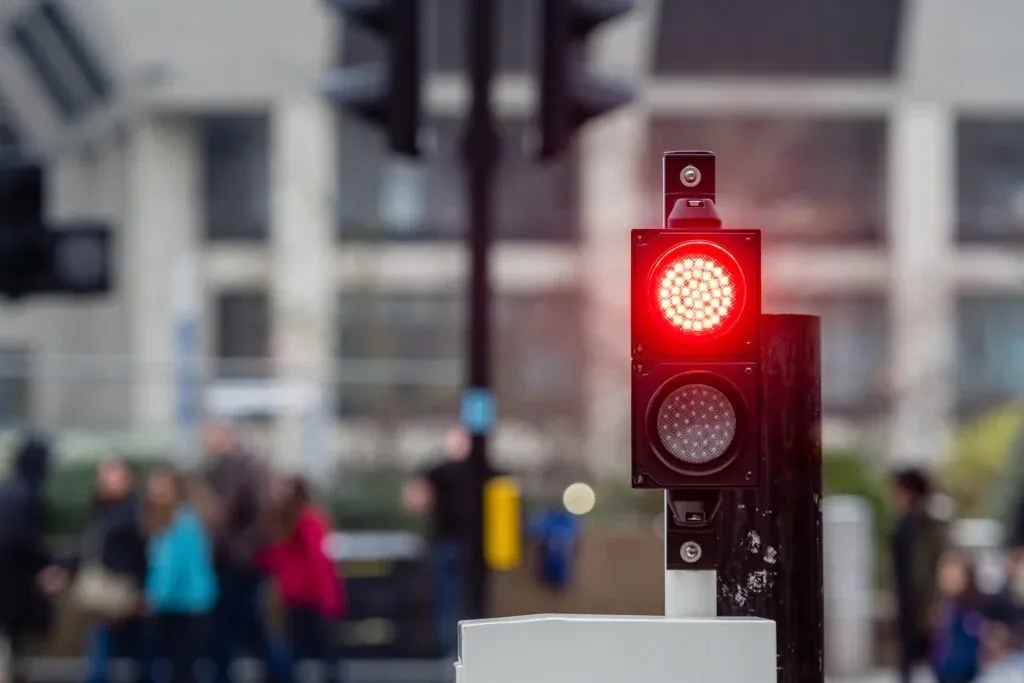 Arizona New Rule on Right Turns at Red Lights: What Drivers Need to Know